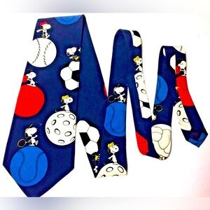 Peanuts Neck Tie “MVP” Snoopy Charlie Brown and Gang